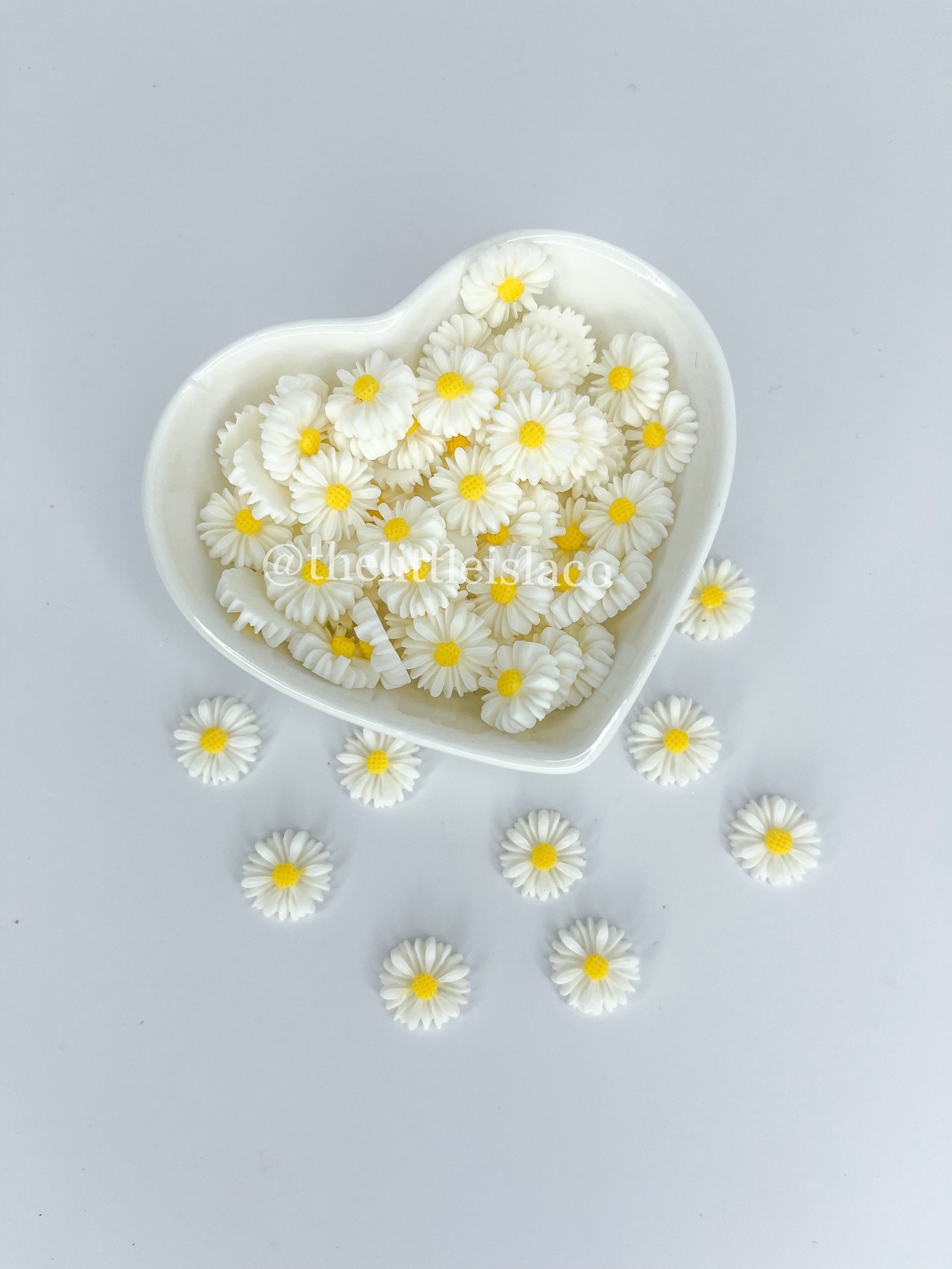 Daisy Flower Cabochons - 12mm Flatback Cabochons - Packs of 20