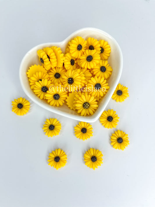 Yellow Flower Cabochons - 17mm Flatback Cabochons - Packs of 20